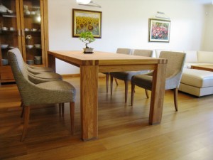Luxusný dubový stôl